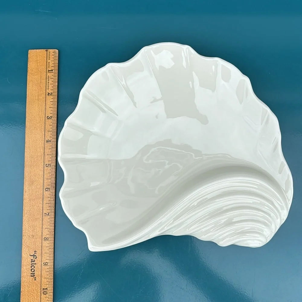 Vintage Ivory Lenox Clam Shell Serving Dish